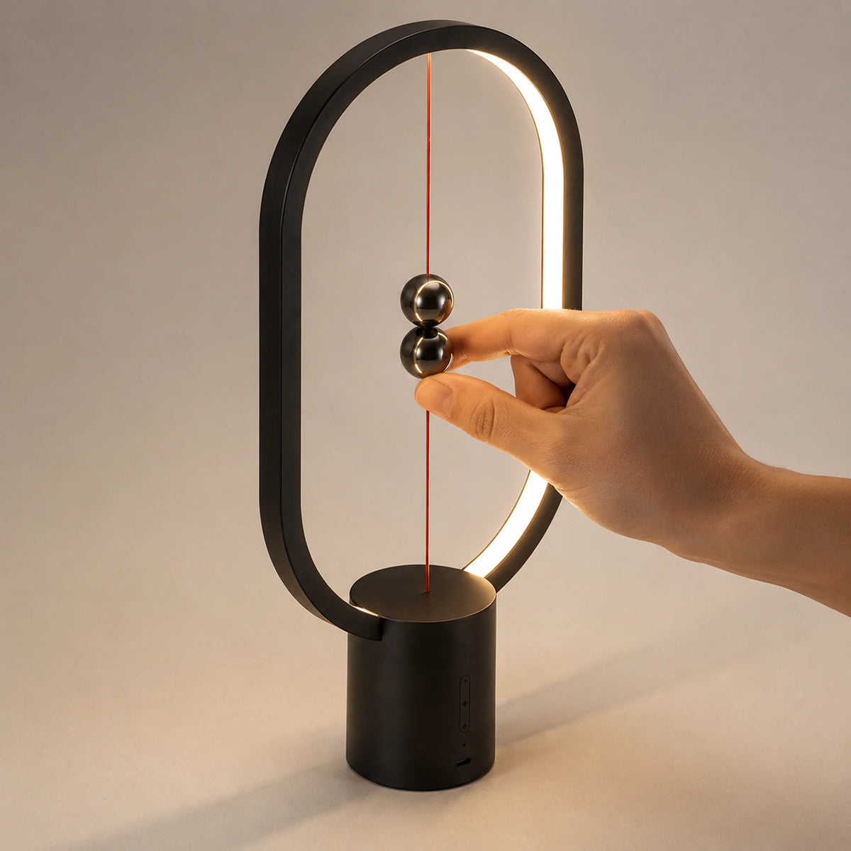 HENG Balance — Magnetic Balance Lamp with Pull-Cord Switch
